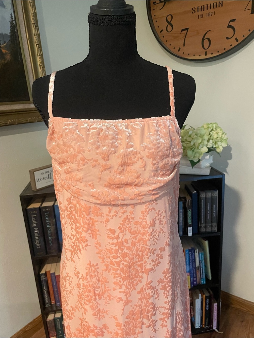 Peach Velvet Floral Midi Dress - Picture 2 of 5